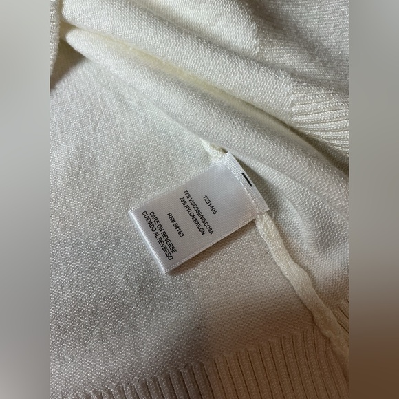 DKNY Off-White V-Neck Sweater size M - Picture 12 of 13